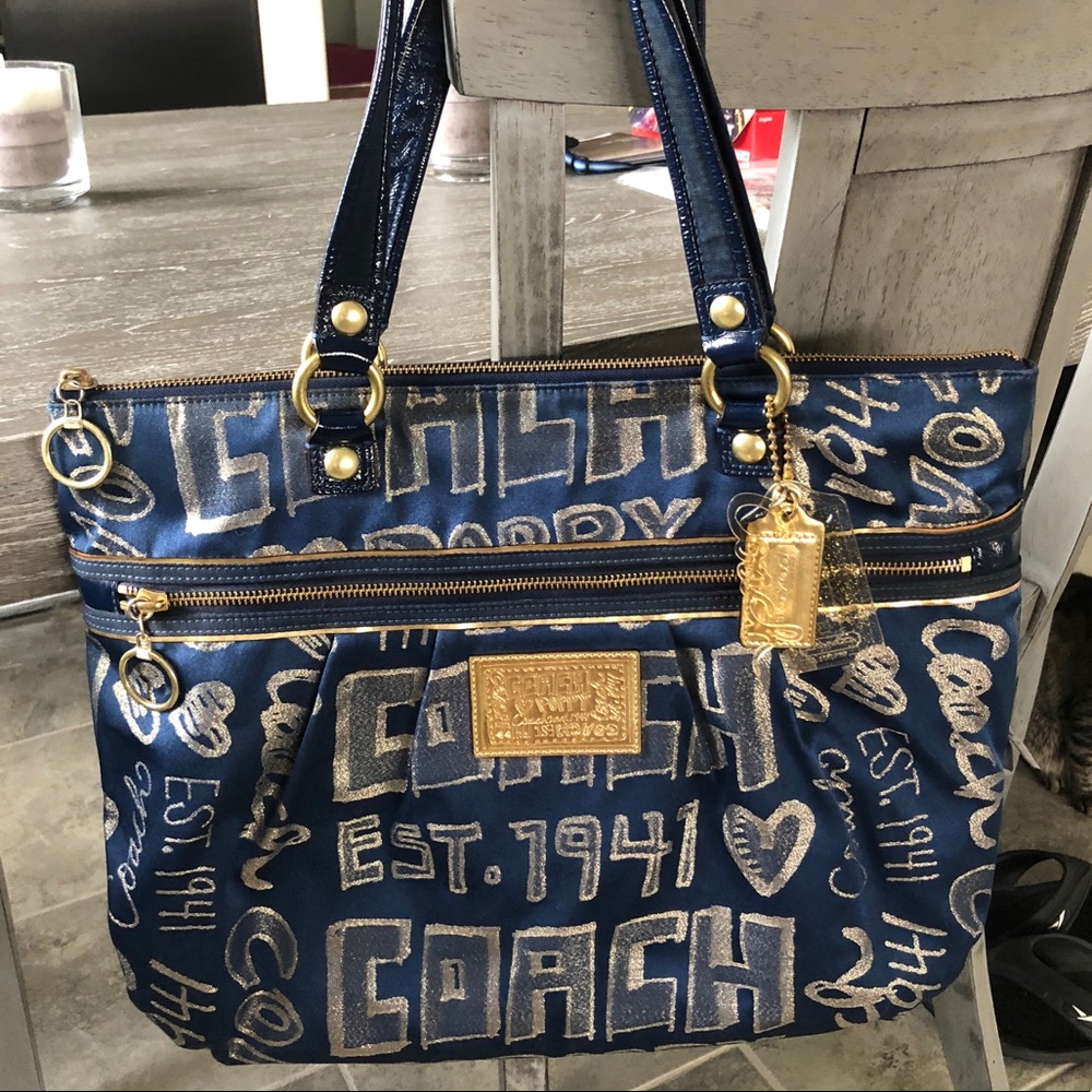 👛 Coach Poppy Large Purse - GREAT SHAPE 👛